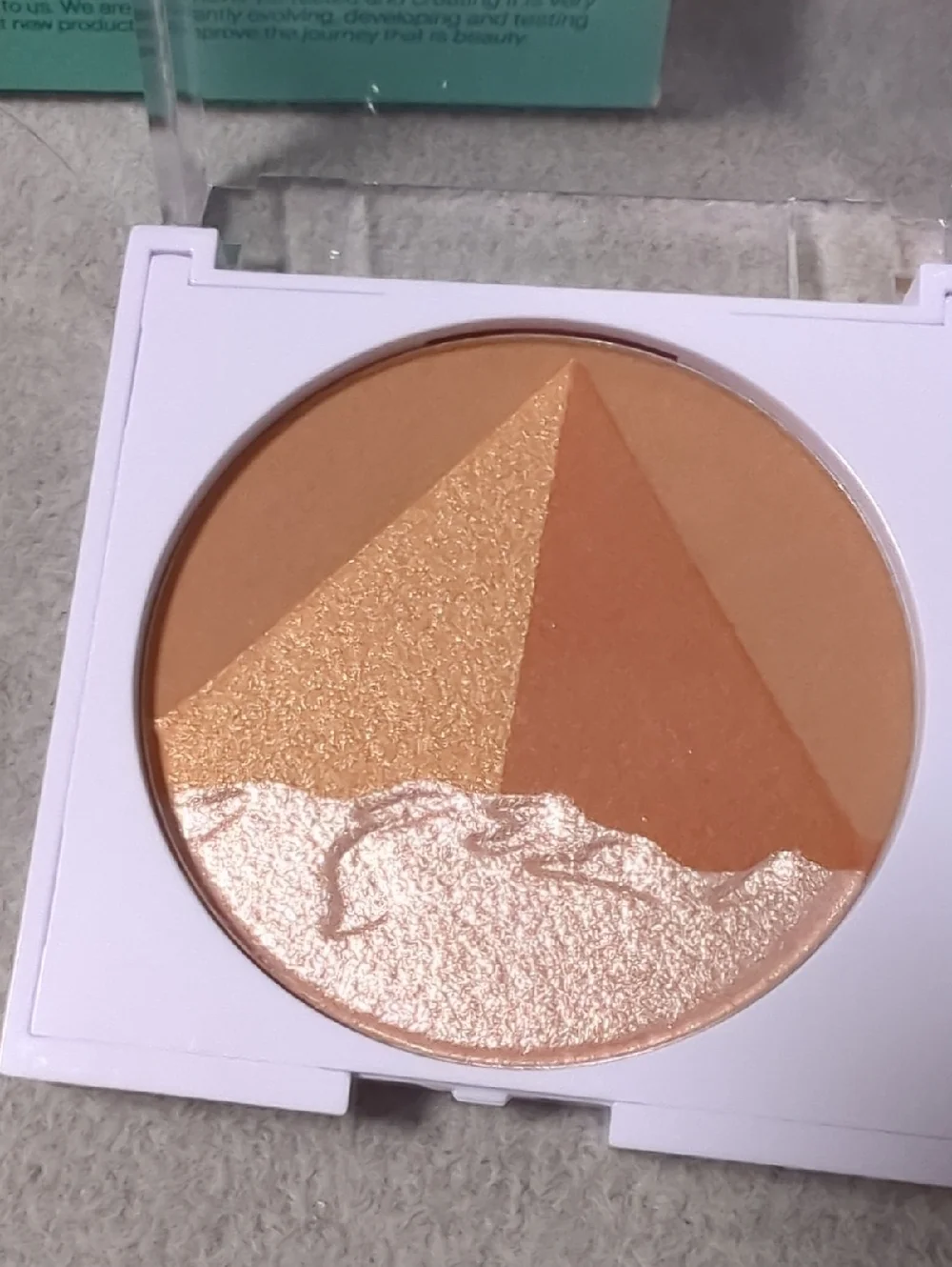 NIB OFRA Cosmetics 3D Pyramid - Egyptian Clay Bronzer